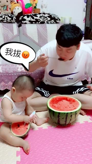 吃瓜大人和小孩视频大全,吃瓜大人与小孩欢乐互动瞬间大盘点