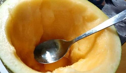 吃哈密瓜用勺子怎么吃视频,勺子轻松解锁美味