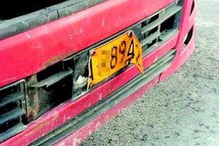 货车超载吃瓜视频,吃瓜群众目睹惊心动魄一幕