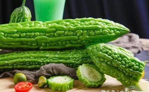 砍瓜正确吃做法视频,轻松掌握正确食用方法